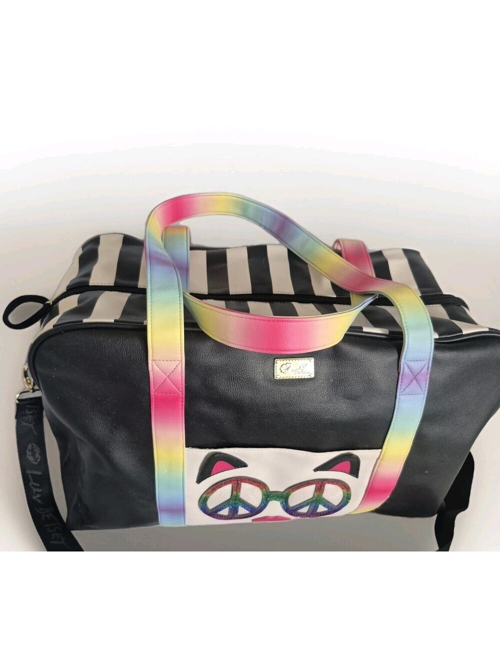 Betsey Johnson faux leather weekender duffle bag 18" cat design and rainbows - Picture 3 of 16